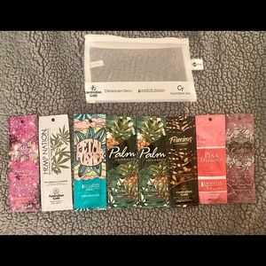 Tanning lotion sample packets
